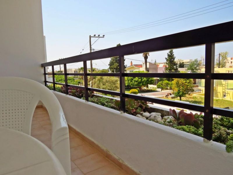 Debby Hotel Apartments 2*