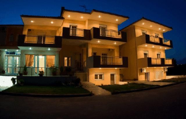 Decauville Hotel 2*
