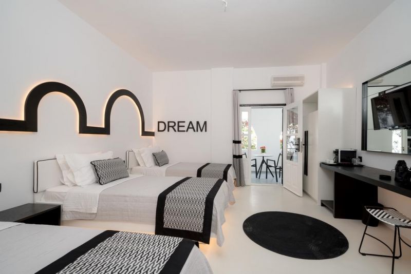 Divelia Hotel 3*