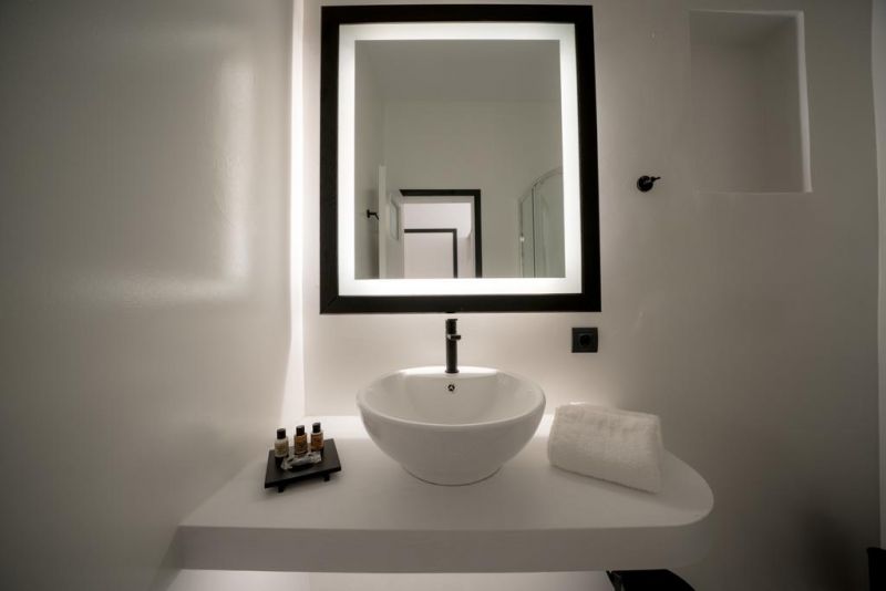 Divelia Hotel 3*