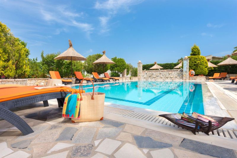 Elefteria Apartments 3*