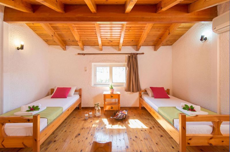 Elefteria Apartments 3*
