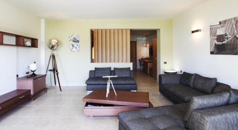 Elite City Resort 4*