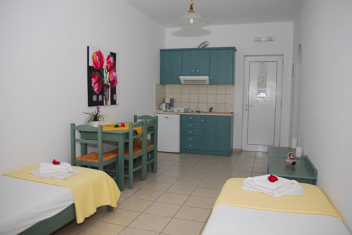 Elpis Studio Apartments 3*