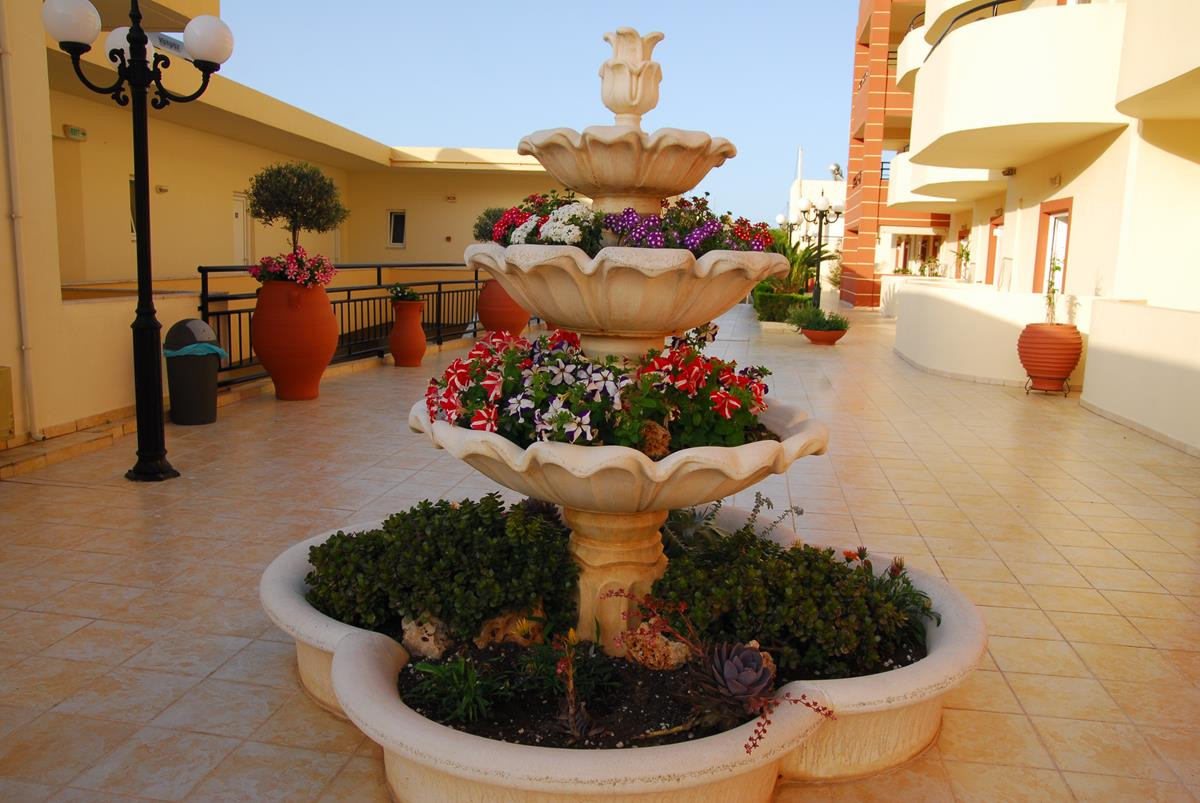 Elpis Studio Apartments 3*