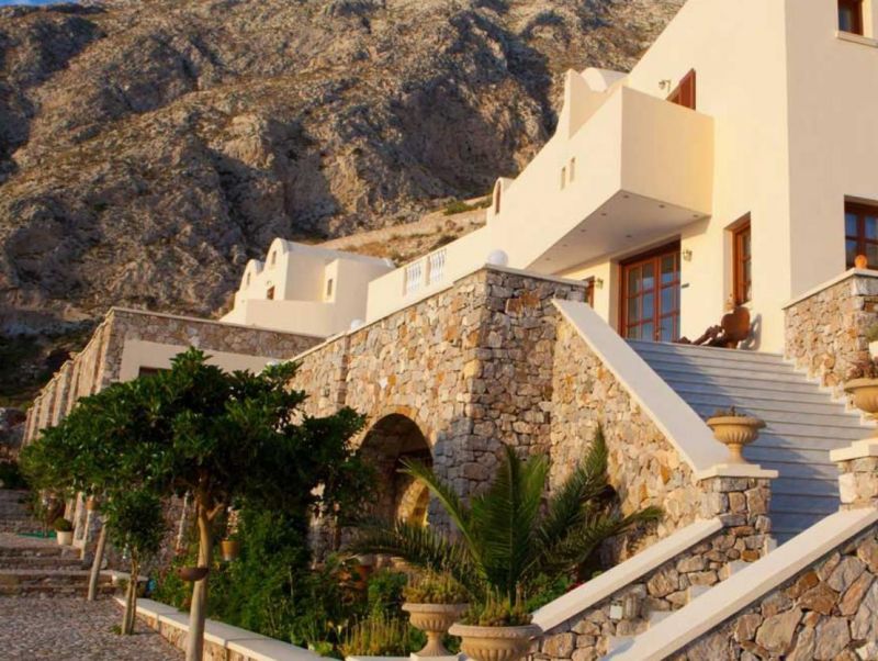 Epavlis Santorini 4*
