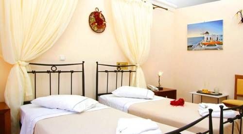 Epavlis Santorini 4*