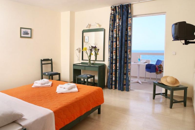 Evelyn Beach 3*