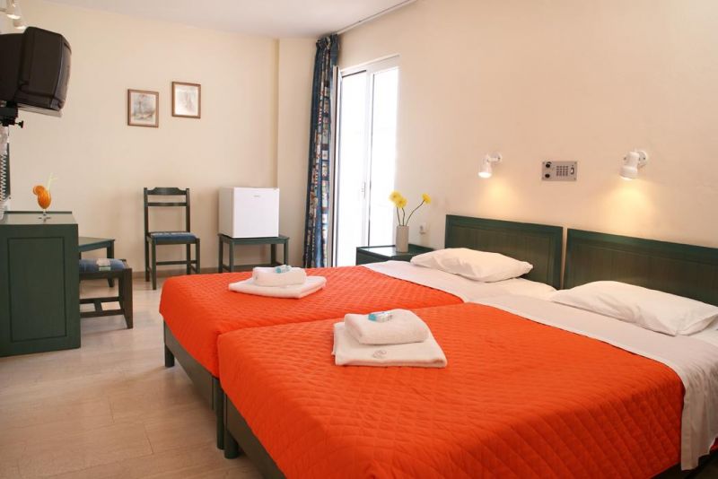 Evelyn Beach 3*