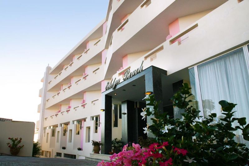 Evelyn Beach 3*