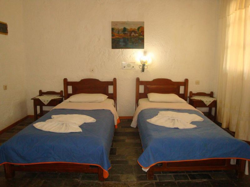 Florita Apartments 3*