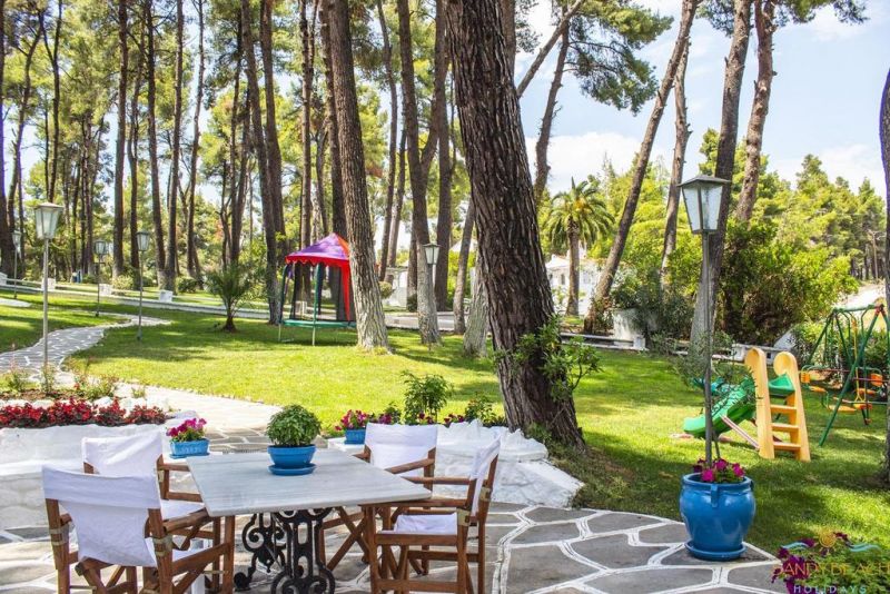 Forest Sani Villa