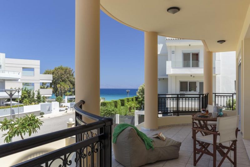 Fotelia Villa 4*