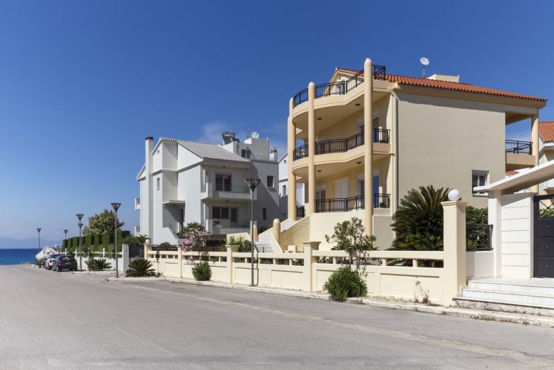 Fotelia Villa 4*