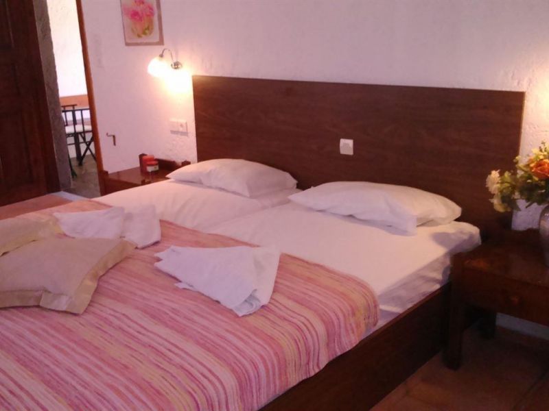 Fotula Apt 3*