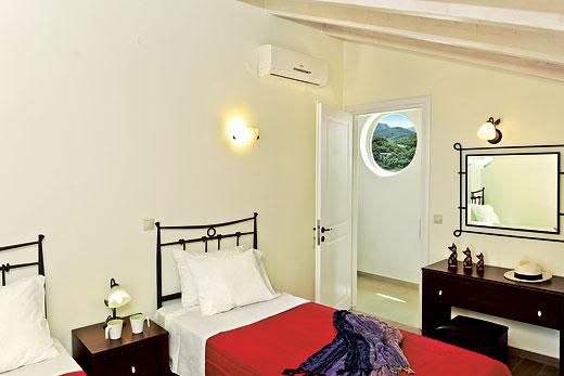 Gialetti Villa Almiros 3*