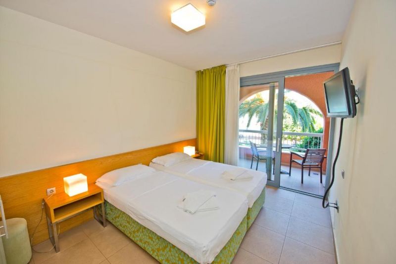Hanioti Village Wellness & Spa Resort 3*