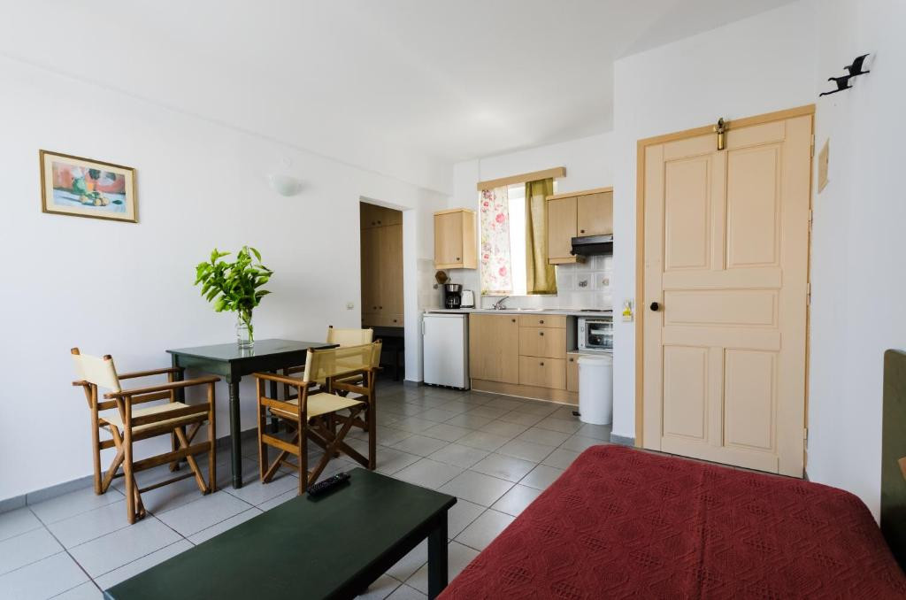 Happiness Apartments 3*