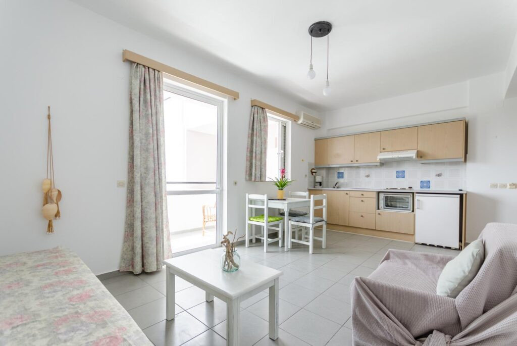 Happiness Apartments 3*