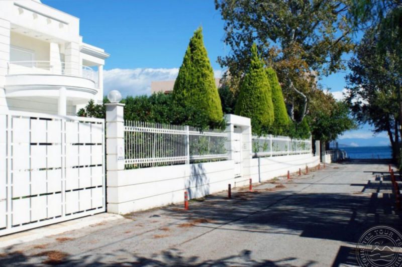 Harmony Hotel Apartments 3*