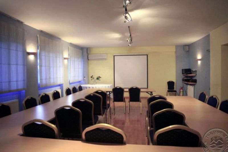 Harmony Hotel Apartments 3*