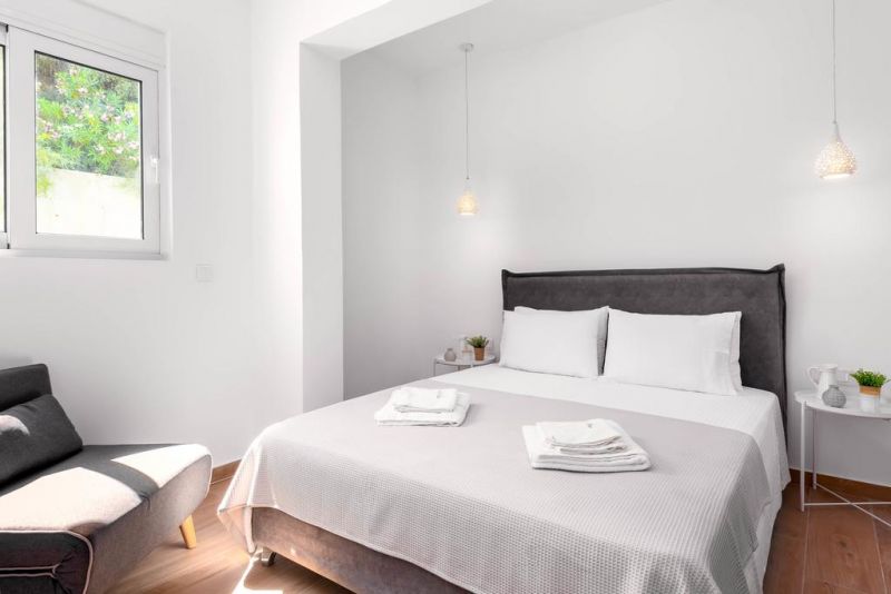 Hill & Sea View Villa 4*
