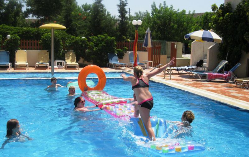 Ideal Apart Hotel 2*