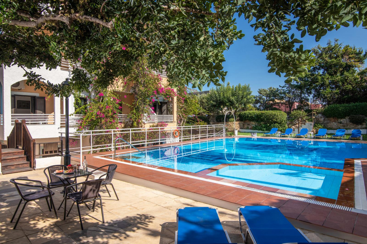 Iliostasi Beach Apartments 2*