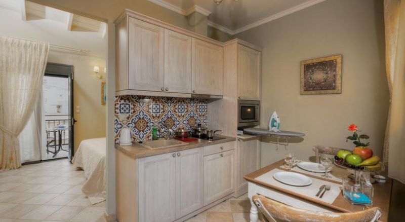 Ionia Suites 4*