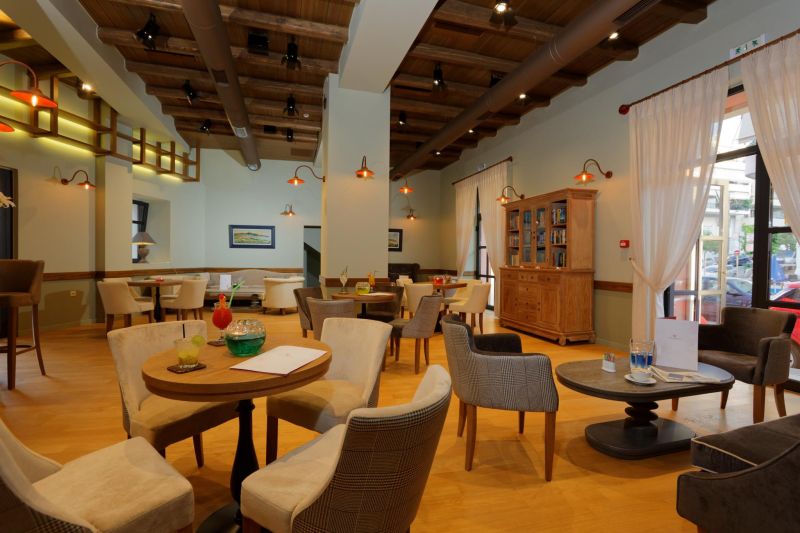 Ionia Suites 4*