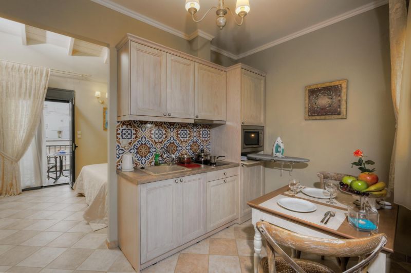 Ionia Suites 4*