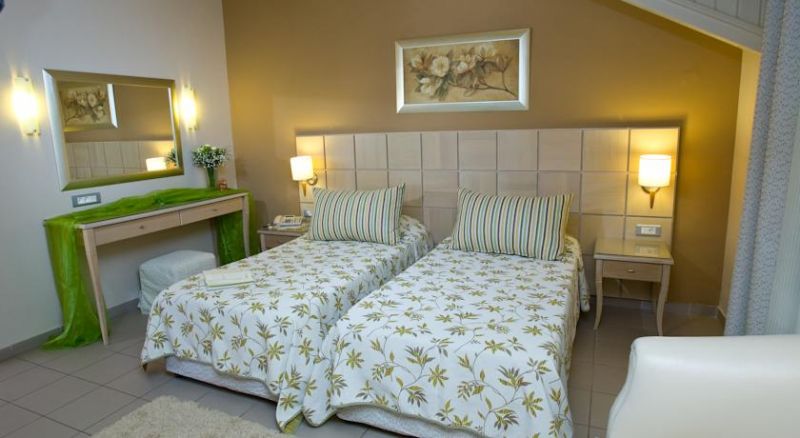 Ionian Plaza 3*