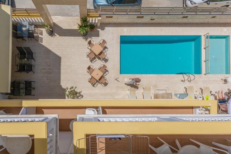 Irini Apartments 3*