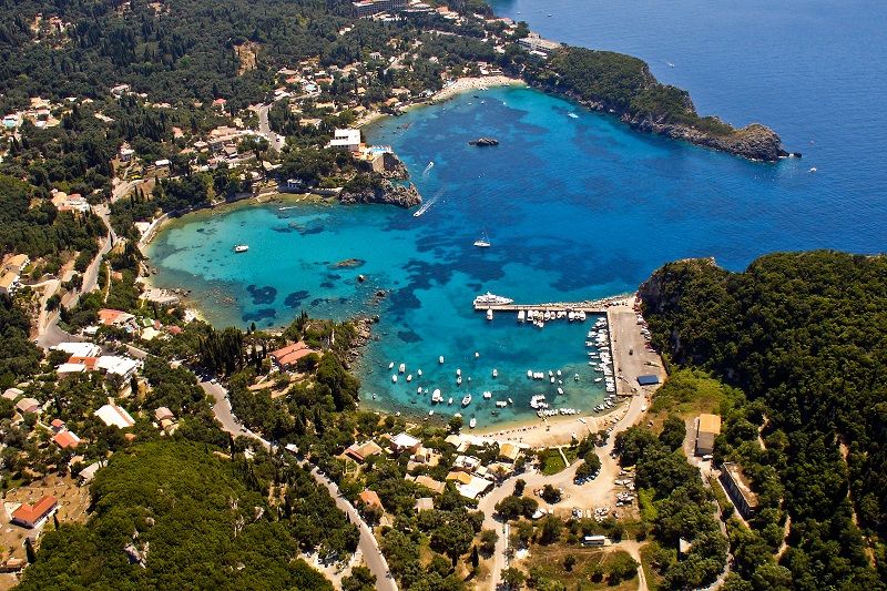 Irini Apartments Benitses 2*