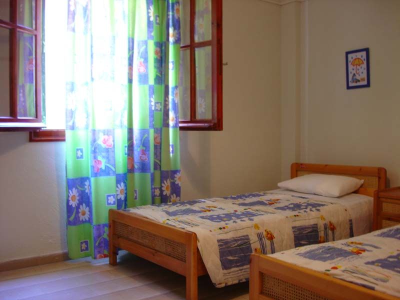 Irini Apartments Benitses 2*