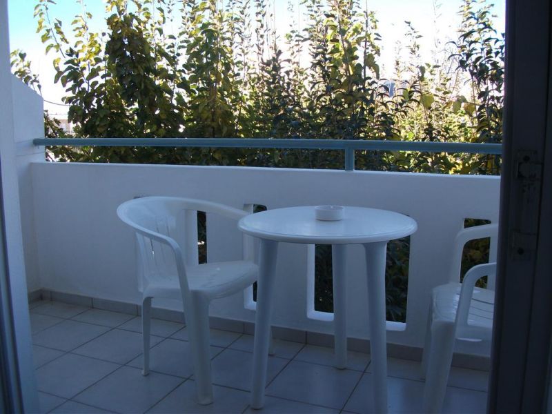 Julia Apartments 2*