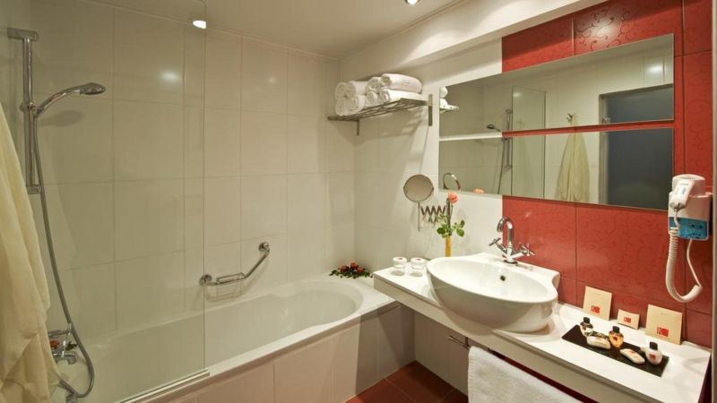 K Boutique 5*