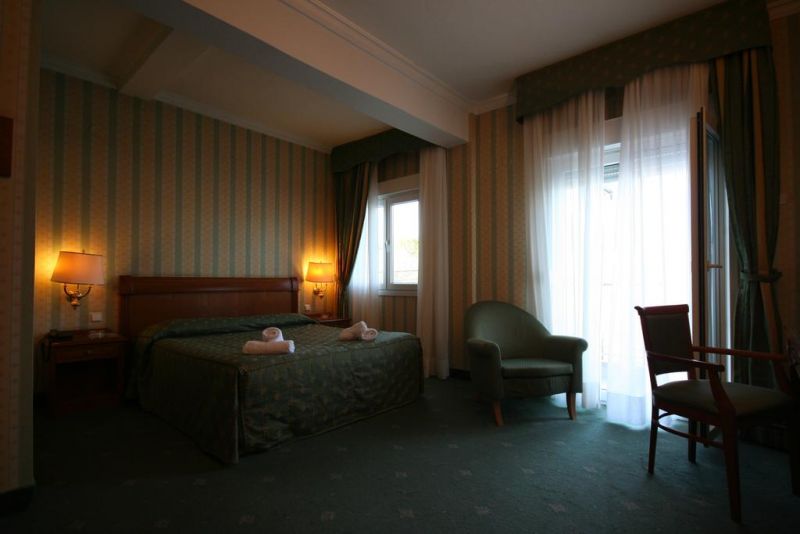 Kastoria 4*