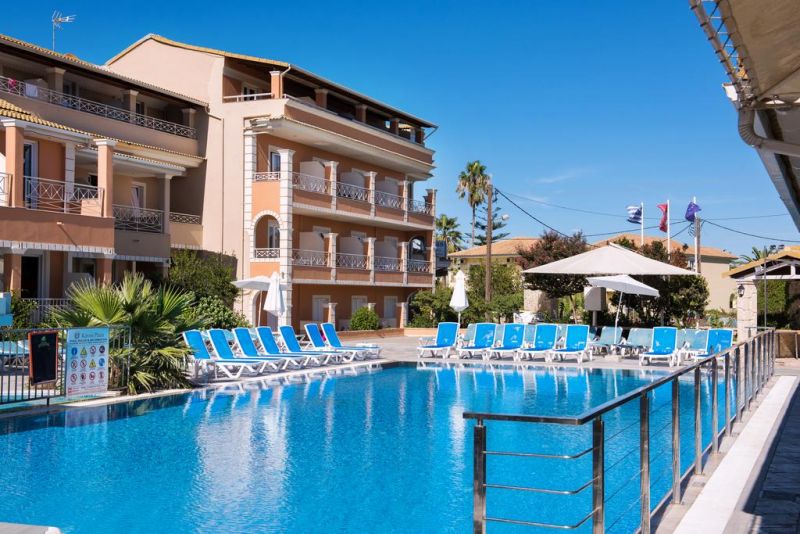 Kavos Plaza Hotel 3*