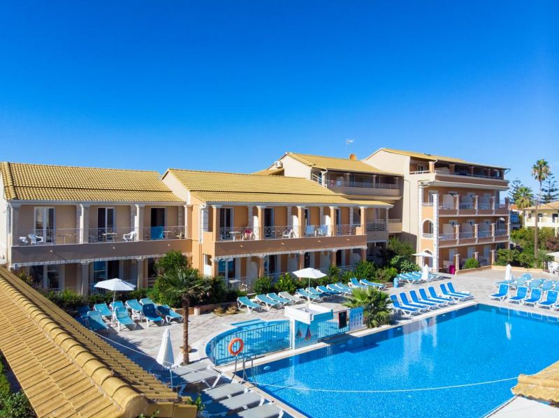Kavos Plaza Hotel 3*