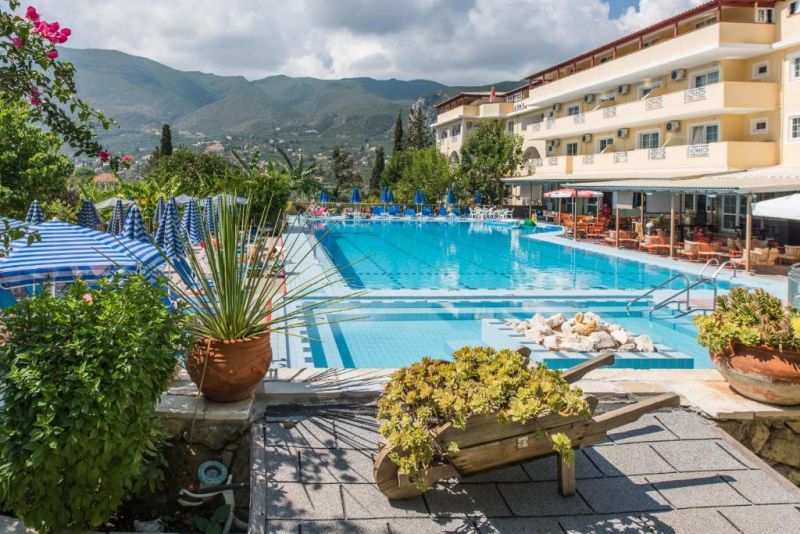Koukounaria Hotel & Suites 4*