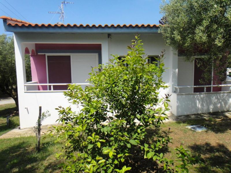Kouyoni Bungalows Apt 3*