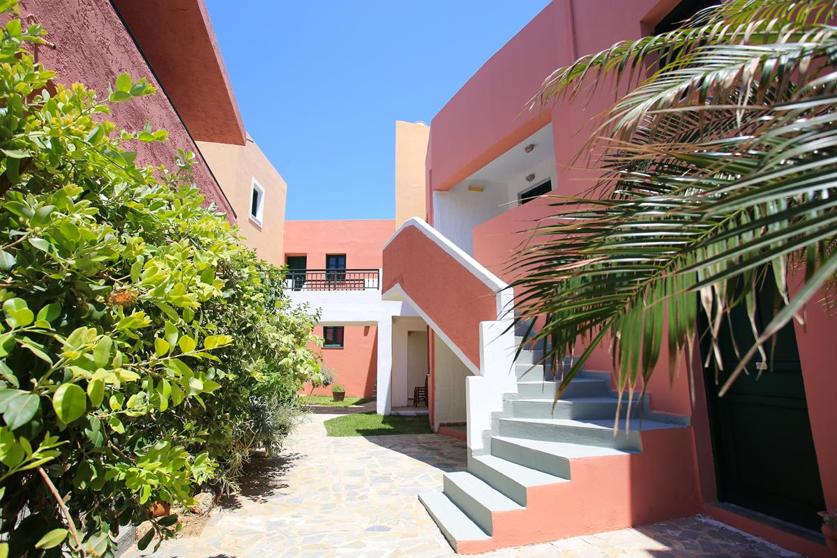Kri Kri Village Holiday Apt 3*