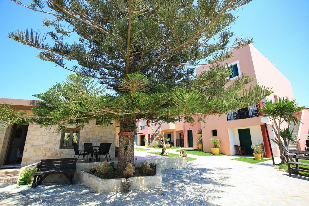 Kri Kri Village Holiday Apt 3*