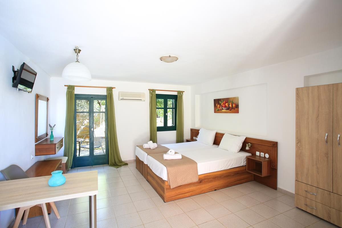 Kri Kri Village Holiday Apt 3*