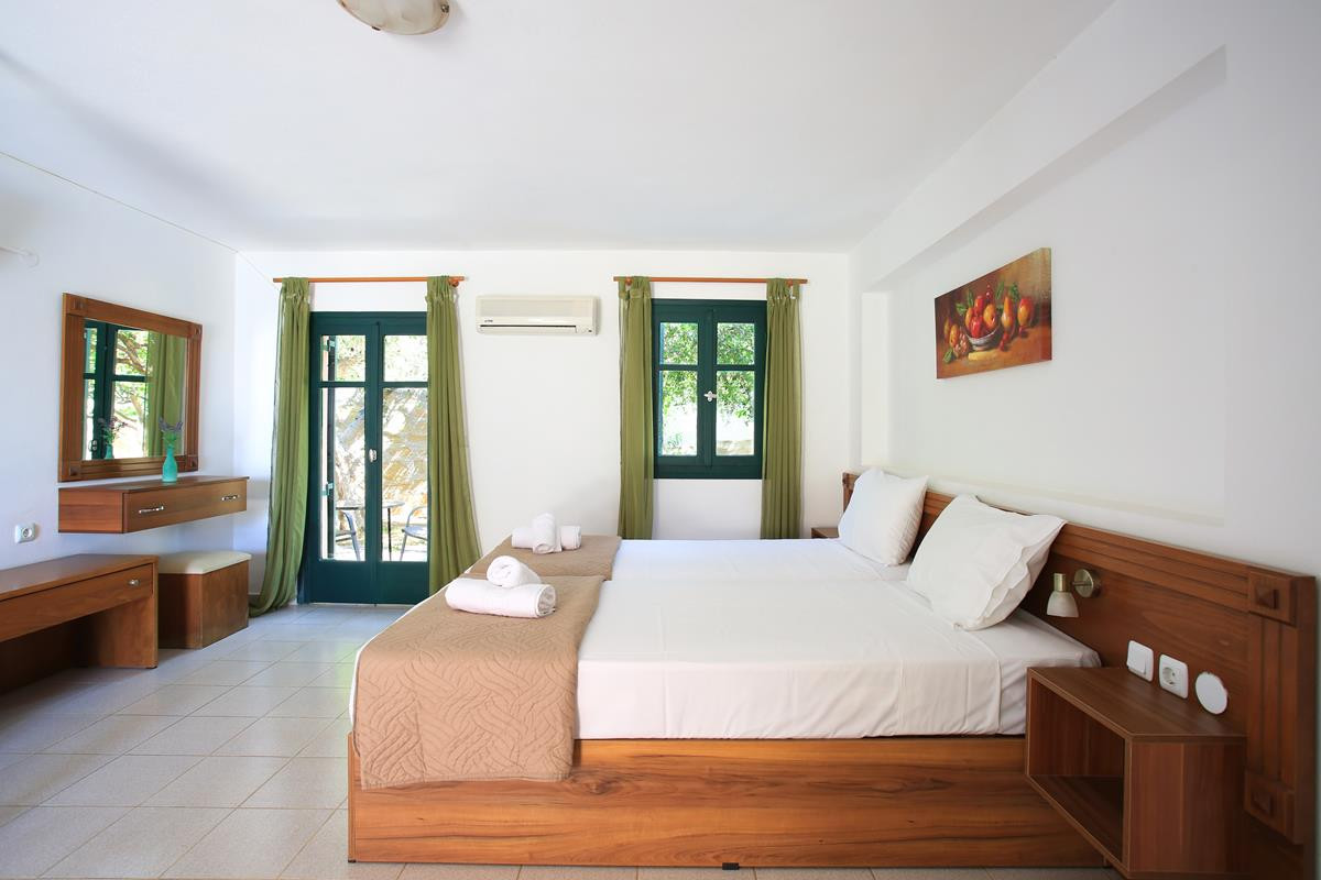 Kri Kri Village Holiday Apt 3*