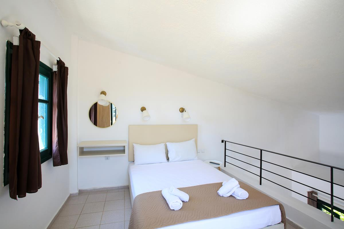 Kri Kri Village Holiday Apt 3*