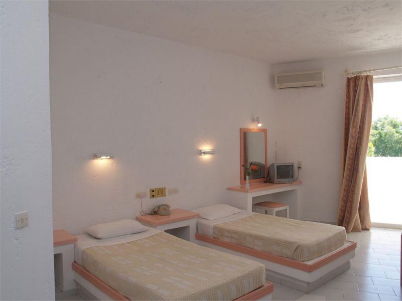 Amounda Bay Hotel (Ex. Lambi Hotel) 4*