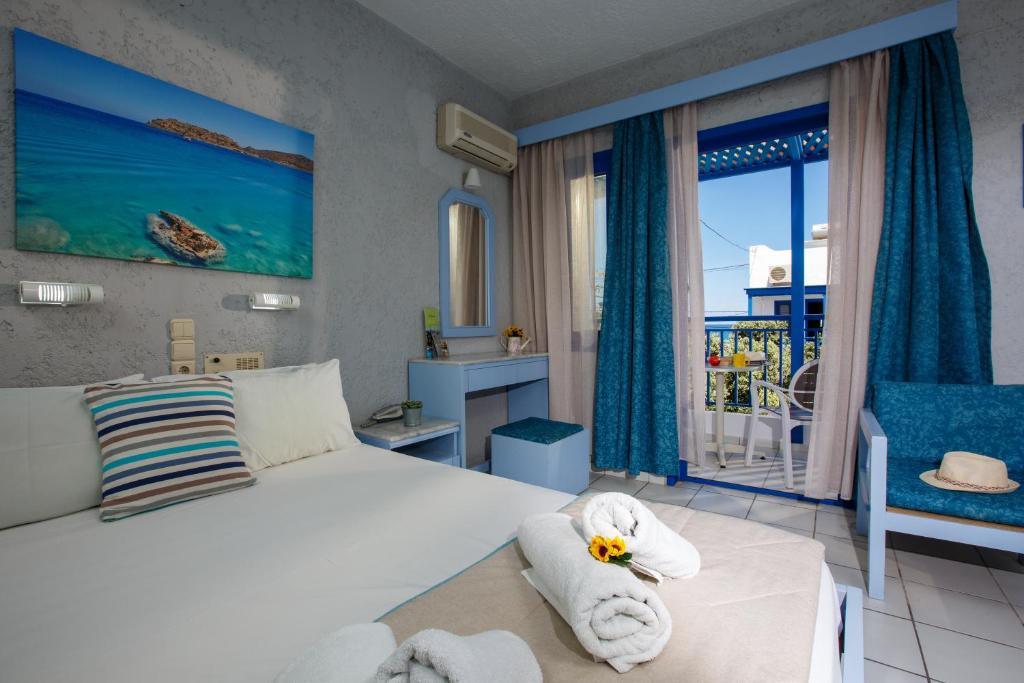 Latania Studios & Apartments 3*