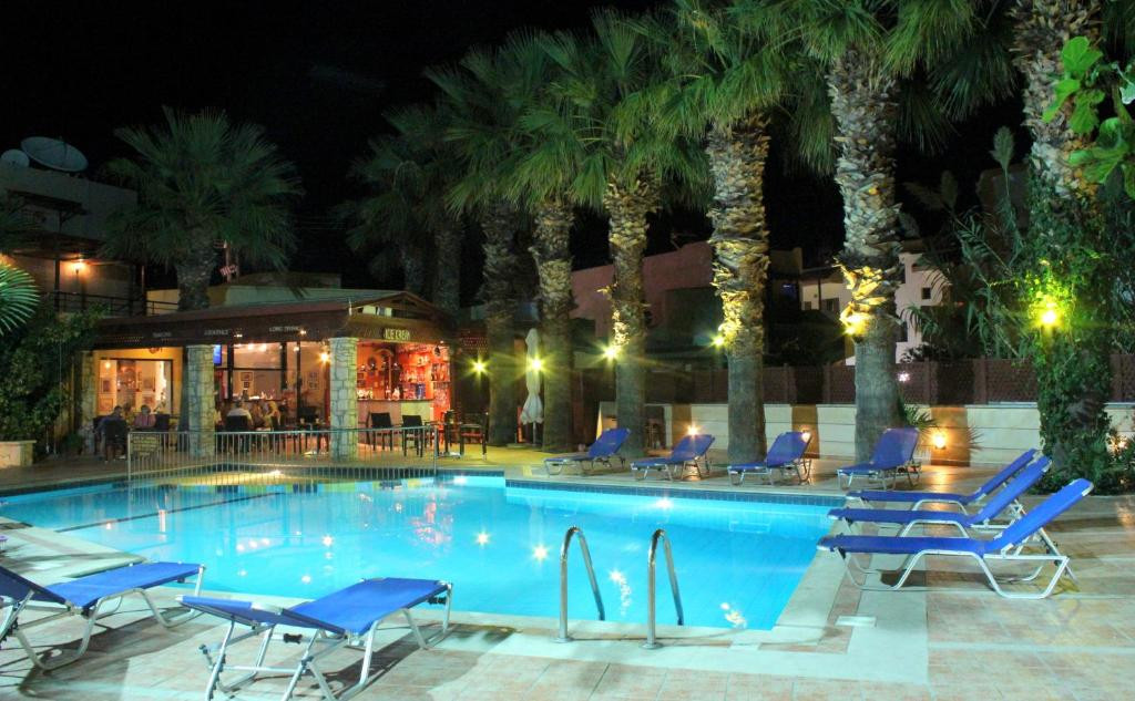Latania Studios & Apartments 3*